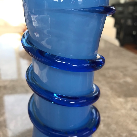 Vintage Kanawha Blue Vase - Picture 4 of 5